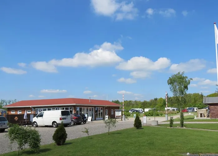 Holme A Camping & Cottages