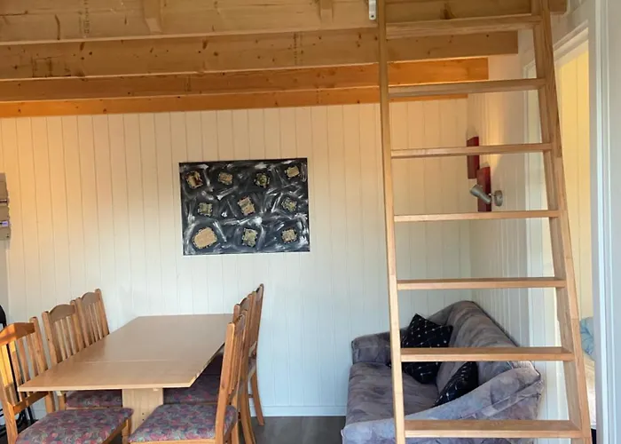 Holme A Camping & Cottages