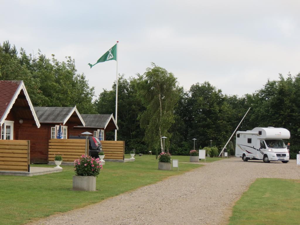 Holme A &